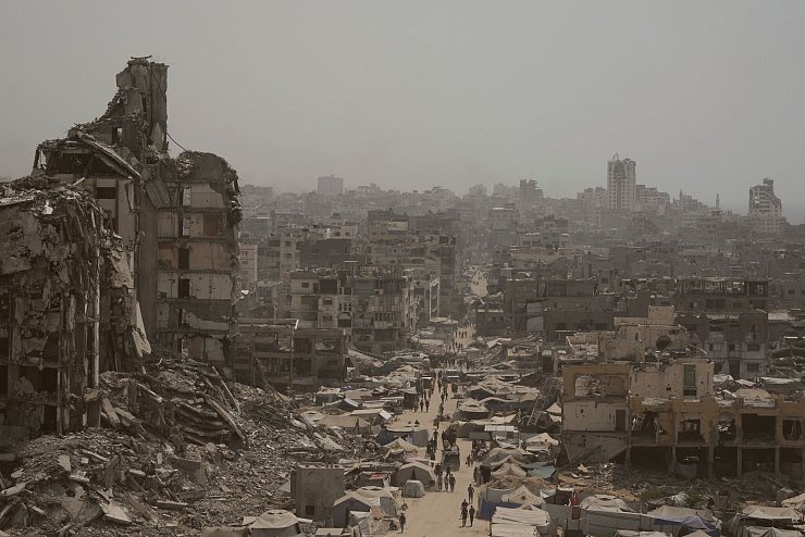 Kann der Gazastreifen wieder aufgebaut werden? (Archivbild) - © Jehad Alshrafi/AP/dpa