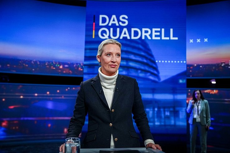 AfD-Kandidatin Alice Weidel stand mit ihren außenpolitischen Positionen allein da. - © Kay Nietfeld/dpa-Pool/dpa