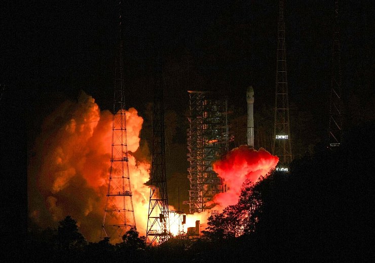 China will die Sonde nach ihrem Einsatz an einem Asteroiden zu weiteren Zielen schicken. - © Ren Pengfei/XinHua/dpa