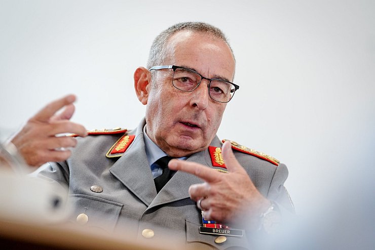 Generalinspekteur Carsten Breuer - © Kay Nietfeld/dpa