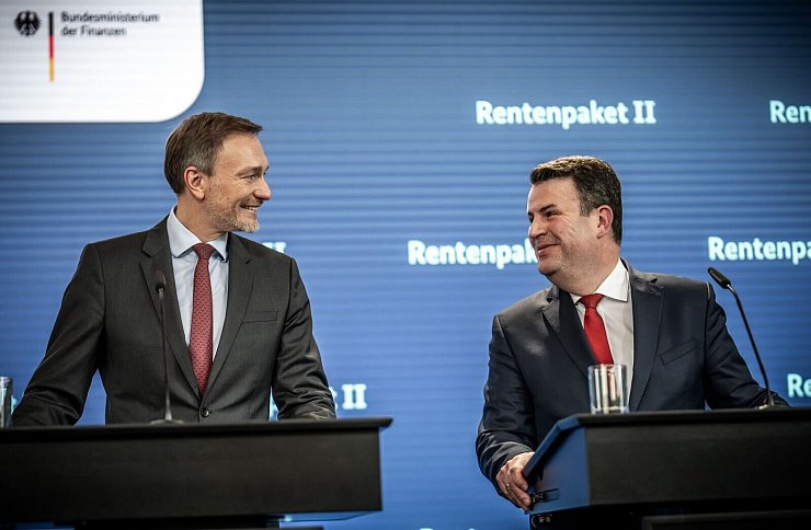 Nach vielen Debatten kommt das Tariftreuegesetz voran. (Archivbild) - © Michael Kappeler/dpa