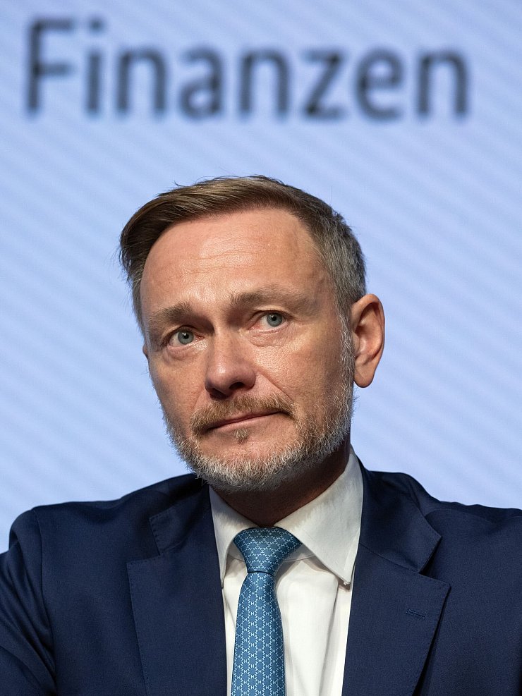 Linder ist nicht mehr Finanzminister. - © Soeren Stache/dpa