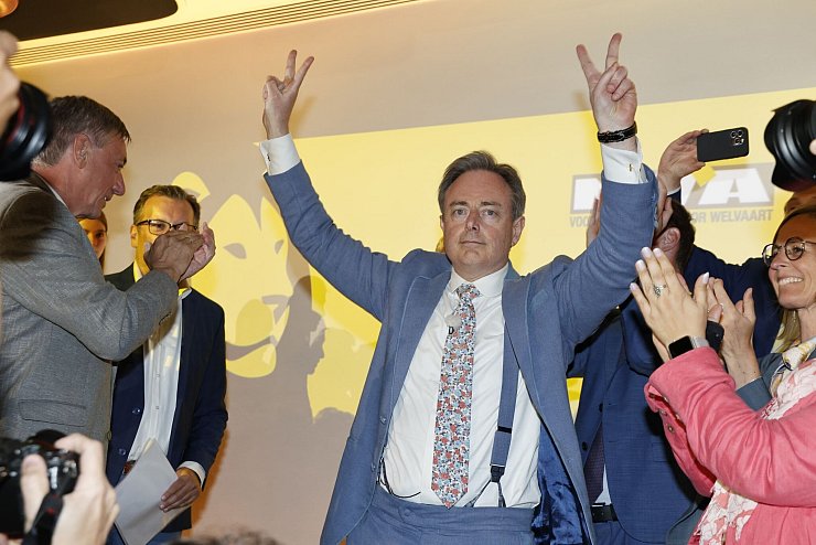 Neuer Regierungschef Belgiens soll der N-VA-Vorsitzende Bart De Wever werden. (Archivbild) - © Nicolas Maeterlinck/Belga/dpa