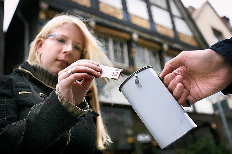 Beim Spenden ist Vorsicht angesagt. - © FOTO: FRANK-MICHAEL KIEL-STEINKAMP