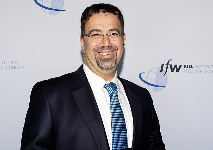Einer der Preisträger ist Daron Acemoglu. - © Frank Molter/dpa