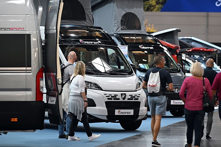 Der «Caravan Salon» in Düsseldorf zeigt bis zum 8. September zahlreiche Wohnmobil und -anhänger-Neuheiten. - © Federico Gambarini/dpa/dpa-tmn