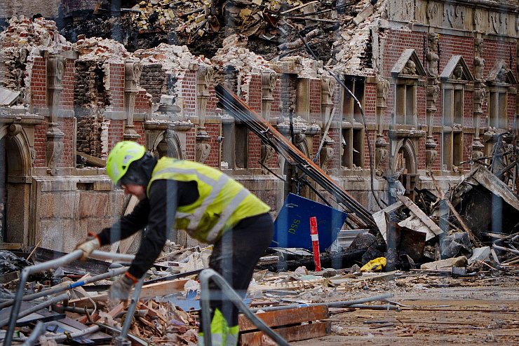 Seit dem Brand liefen und laufen umfassende Aufräum- und Wiederaufbauarbeiten in der dänischen Hauptstadt. (Archivbild) - © Liselotte Sabroe/Ritzau Scanpix Foto/AP/dpa