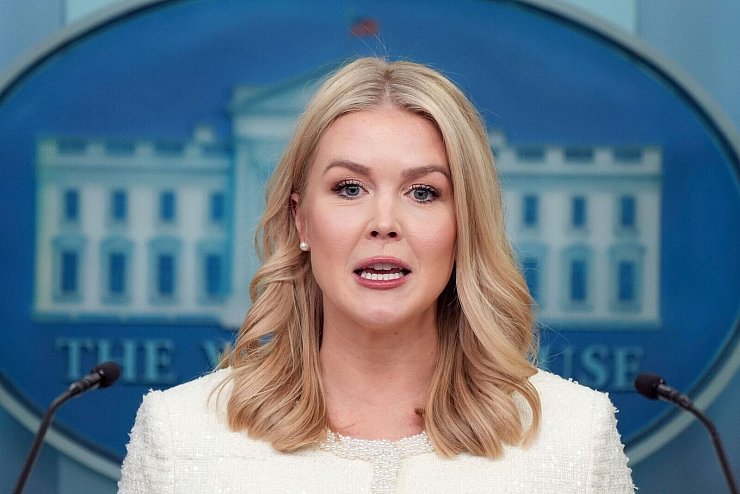 Die Sprecherin des Weißen Hauses, Karoline Leavitt, äußert sich zu Kontakten der US-Regierung mit der Hamas. (Archivbild) - © Jacquelyn Martin/AP/dpa