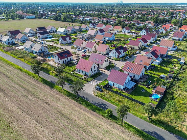 Das Gewos-Institut erwartet eine Erholung am Immobilienmarkt - denn Wohnraum ist etwas erschwinglicher geworden (Archivfoto). - © Jan Woitas/dpa