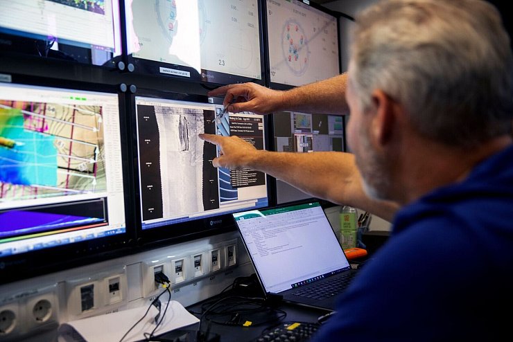 Neue Untersuchungen des Wracks waren nach dem Fund eines großen Loches im Schiffswrack eingeleitet worden. (Archivfoto) - © Stefan Jerrevång/TT NEWS AGENCY via AP/dpa