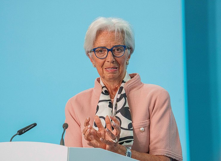 EZB-Präsidentin Christine Lagarde sieht die Weltordnung in ihren Grundfesten erschüttert (Archivbild) - © Andreas Arnold/dpa