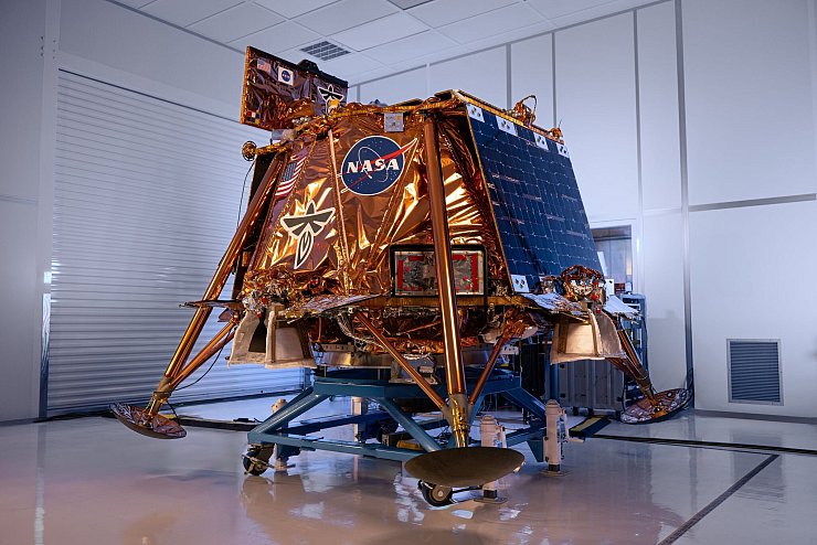 Zehn Instrumente sind an Bord des Landers «Blue Ghost». - © Firefly Aerospace/dpa