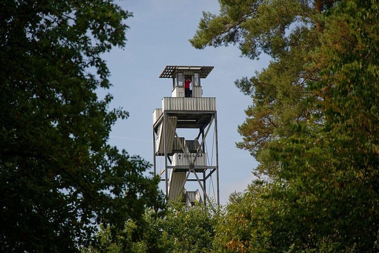Der Feuerwachturm Galgenberg am nördlichen Rand des Ruhrgebiets ist Teil eines Verbundes. - © Henning Kaiser/dpa