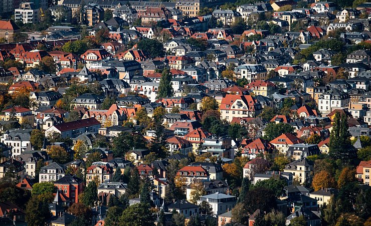 Die Zahl der Zwangsversteigerungen von Immobilien ist 2024 deutlich gestiegen (Archivbild) - © Robert Michael/dpa-Zentralbild/dpa-tmn