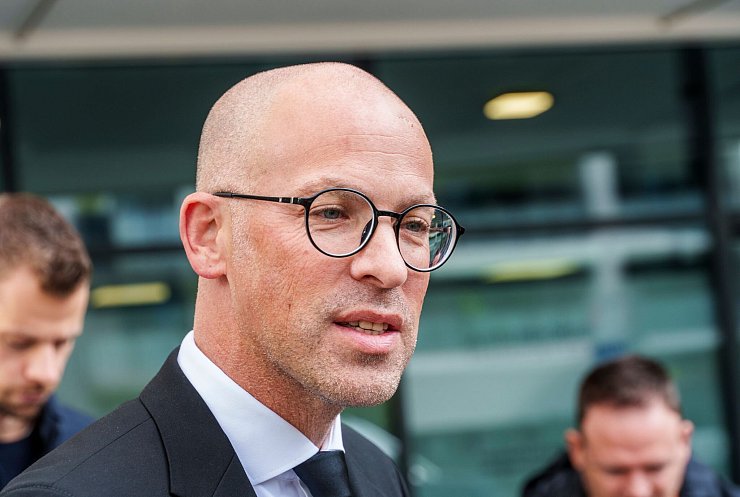 Es gebe bislang keine Hinweise auf ein extremistisches Motiv, sagte Oberstaatsanwalt Mies. - © Andreas Arnold/dpa