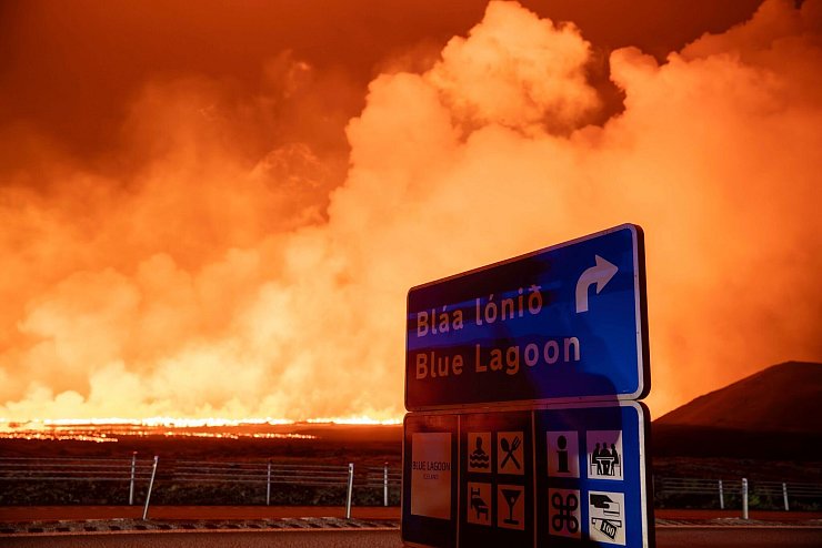 Die Besucher-Attraktion Blaue Lagune wurde geschlossen. - © Marco di Marco/AP/dpa