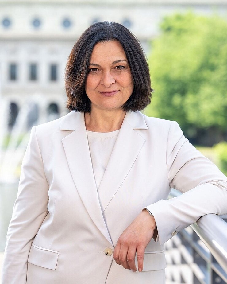 Nadia Khalaf galt als Siegerin, doch dann bemerkte die Stadt einen Auszählungsfehler. Damit Gewissheit herrscht, hatte der Wahlausschluss eine komplette Neuauszählung beschlossen. - © PR-Fotografie Köhring/SPD Mülheim/dpa