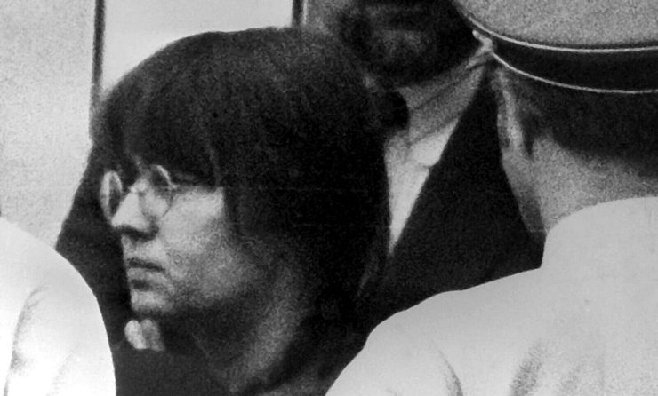 Noch vor dem Ende des Prozesses begeht Ulrike Meinhof in ihrer Zelle Selbstmord. (Archivbild) - © picture-alliance / dpa