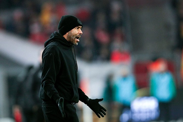 Fortuna-Coach Thioune war unzufrieden mit seinem Team. - © Roland Weihrauch/dpa