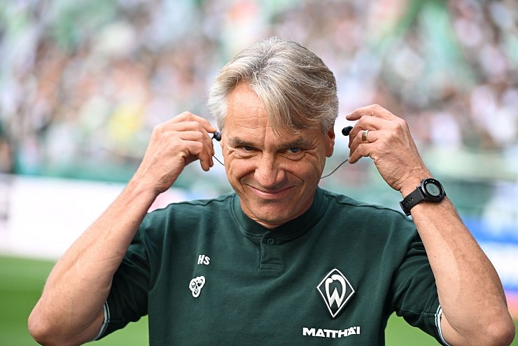 Heimdebüt in der Bundesliga: Werders neuer Trainer Horst Steffen. - © Carmen Jaspersen/dpa