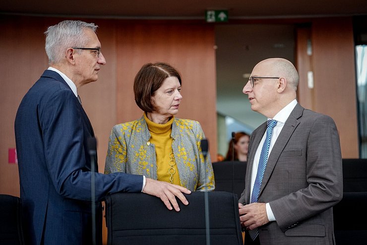 Sowohl beim Bundesamt für Verfassungsschutz als auch beim für die Auslandsaufklärung verantwortliche Bundesnachrichtendienst (BND) geb es kürzlich einen Personalwechsel an der Spitze. (Archivbild) - © Kay Nietfeld/dpa