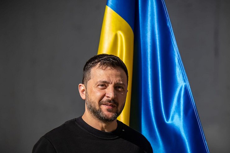 Wolodymyr Selenskyj verlangt von den westlichen Verbündeten bereits während des Krieges eine Einladung in das Militärbündnis Nato. (Archivbild) - © Michael Kappeler/dpa