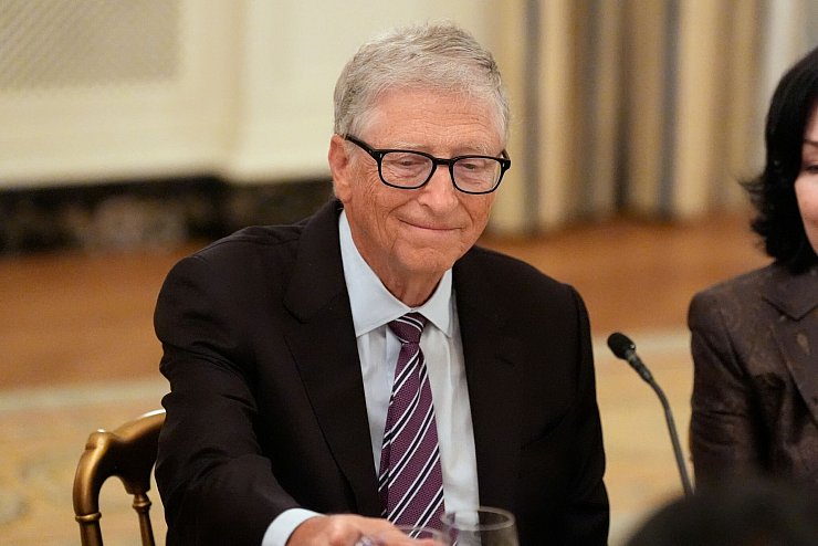 Auch Microsoft-Gründer Bill Gates nahm am Abendessen teil. - © Alex Brandon/AP/dpa
