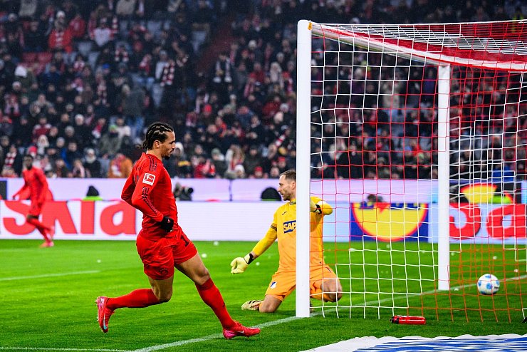 Leroy Sané bei seinem Treffer zum 4:0. - © Tom Weller/dpa