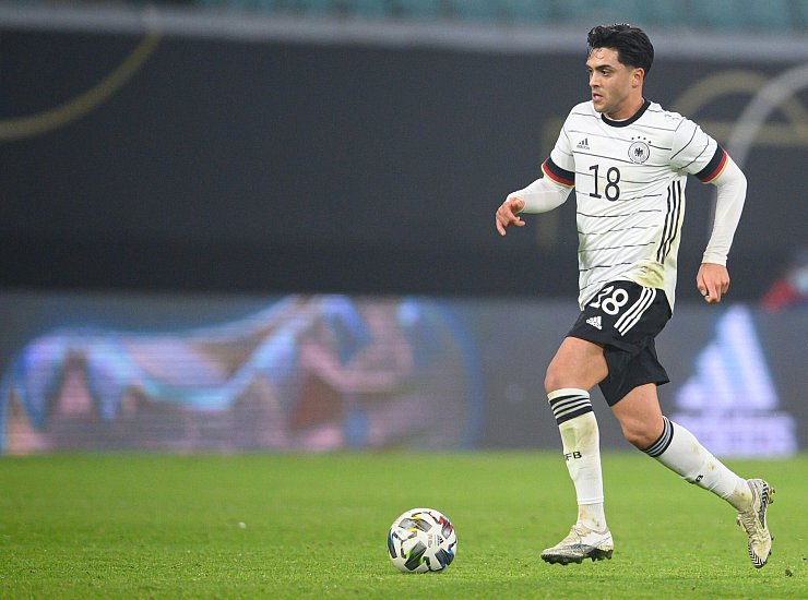 Erstmals seit über vier Jahren soll Nadiem Amiri wieder in die DFB-Elf berufen werden. - © Robert Michael/dpa-Zentralbild/dpa
