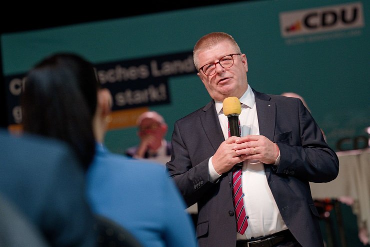 Thomas Haldenwang ist CDU-Direktkandidat für den Bundestag im Wahlkreis Wuppertal I. - © Henning Kaiser/dpa