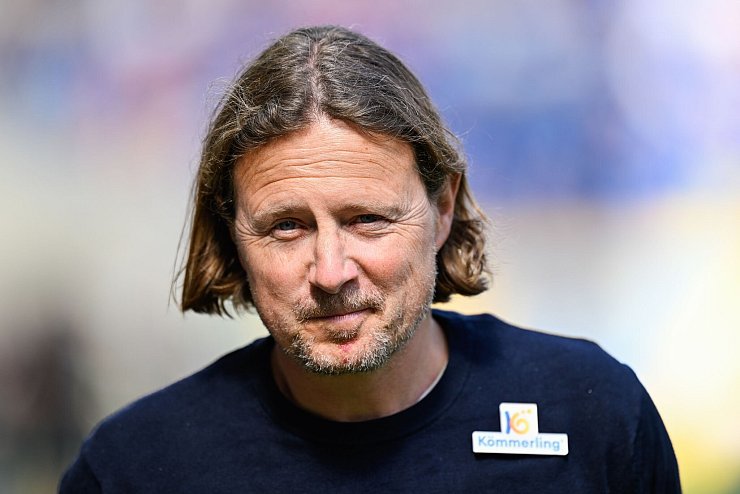 Zuletzt keine guten Resultate: Bo Henriksen und Mainz 05. - © Uwe Anspach/dpa