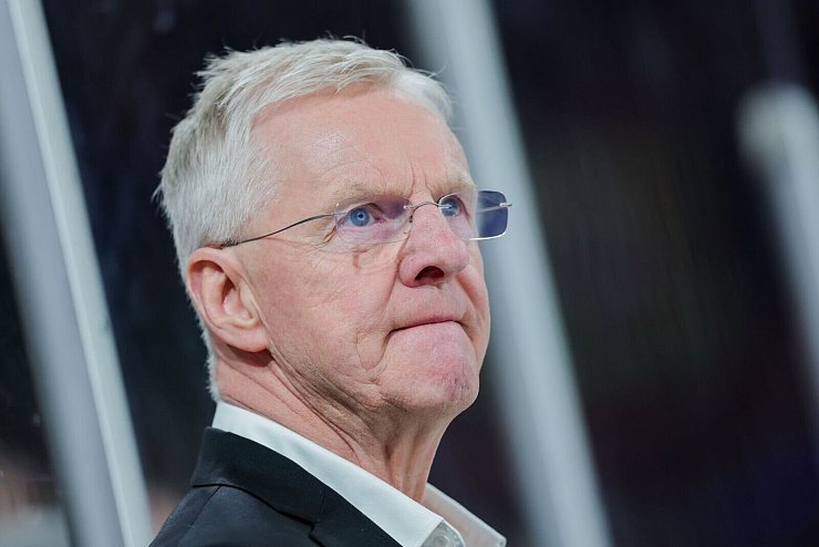 Haie-Chefcoach Kari Jalonen verlässt den Club am Saisonende. - © Rolf Vennenbernd/dpa