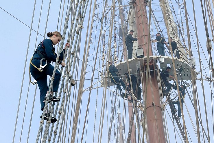 Die Thronfolgerin bewies schon vor dem Ablegen Mut und körperliche Fitness. (Foto aktuell) - © Francisco Gomez / Casa S.M El R/EUROPA PRESS/dpa
