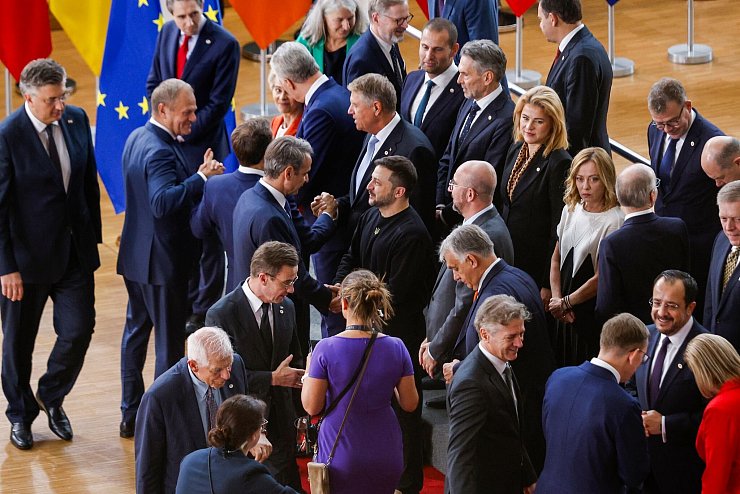 Erst im Mai 2024 einigte sich die EU auf die Asylreform. - © Omar Havana/AP