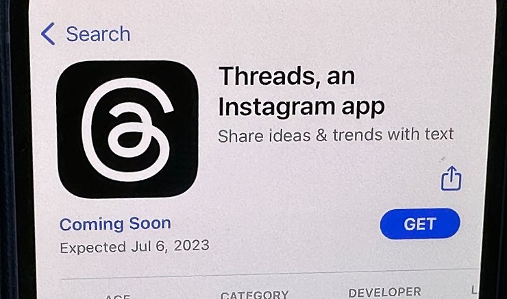Die Ankündigung der Social-Media-App Threads wird im US-amerikanischen App Store von Apple angezeigt. - © Christoph Dernbach/dpa