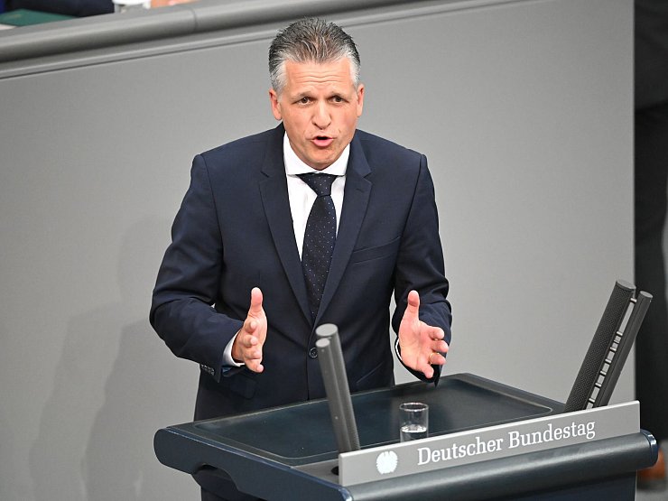 Der Parlamentarische Geschäftsführer der Unionsfraktion, Thorsten Frei (CDU), hält nichts davon, einen Antrag für ein Verbot der AfD zu stellen. (Archivbild) - © Philip Dulian/dpa