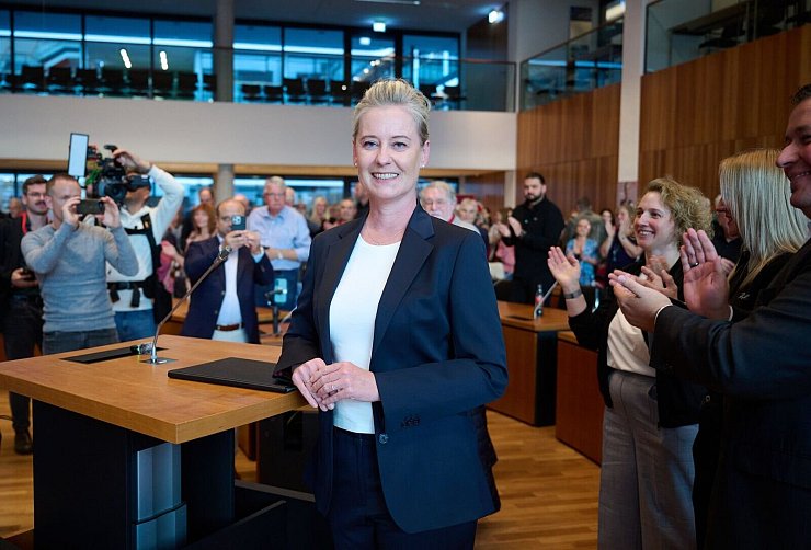 In Gelsenkirchen siegte die SPD-Politikerin Andrea Henze über den AfD-Herausforderer. - © Bernd Thissen/dpa