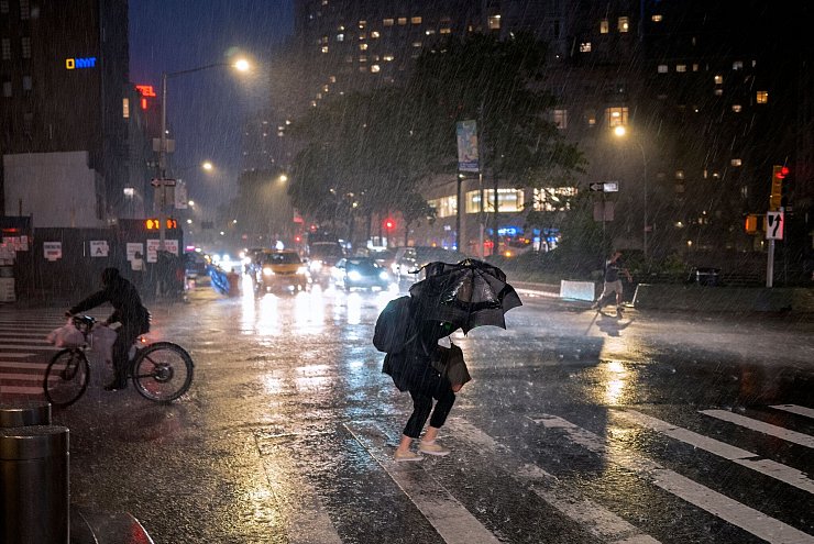 Um die Kosten des Klimawandels zu finanzieren, bittet New York Klimasünder zur Kasse. (Archivbild) - © Craig Ruttle/AP/dpa