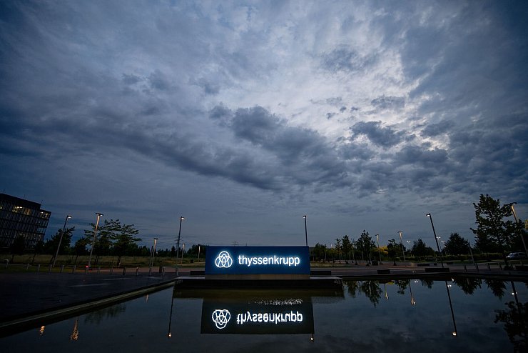 Die Konzernzentrale von Thyssenkrupp hat ihren Sitz in Essen. Sie befindet sich auf dem Gelände der ehemaligen Krupp-Gussstahlfabrik. - © Henning Kaiser/dpa