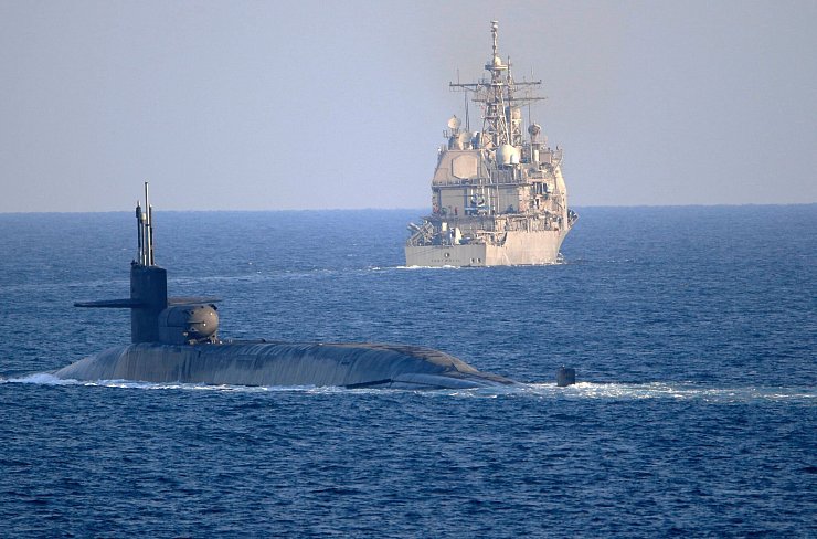 Die USA haben nach den Angriffen auf den Iran vor einer Schließung des wichtigen Seewegs gewarnt. (Archivbild) - © Indra Beaufort/U.S. Naval Forces Central Command / U.S. 5th Fleet/AP/dpa