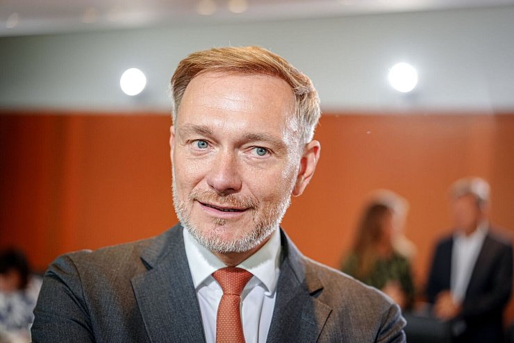 FDP-Chef Lindner will einen «Herbst der Entscheidungen» - © Kay Nietfeld/dpa