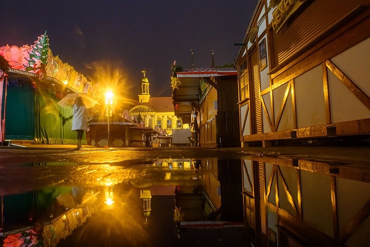 Schaustellerbund: «Ein Ausfall des Magdeburger Weihnachtsmarkts ist unter keinen Umständen zu akzeptieren.» - © Klaus-Dietmar Gabbert/dpa