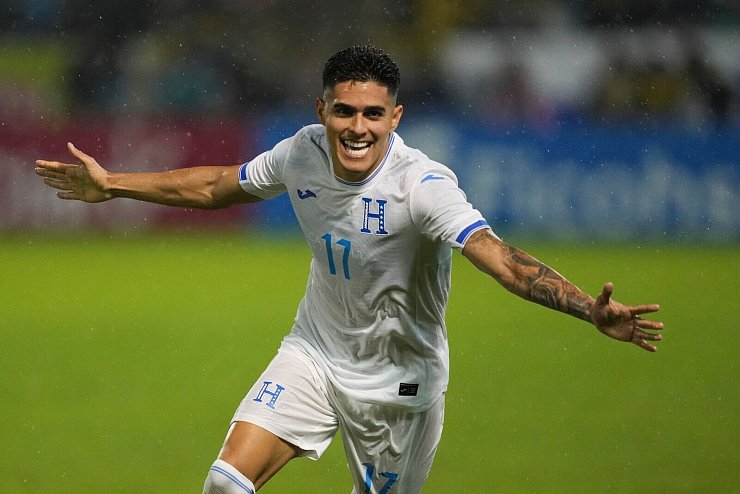 Luis Palma erzielte beide Tore für Honduras. - © Moises Castillo/AP/dpa