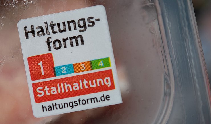 Die Kennzeichnung des Handels soll jetzt umgestaltet werden. (Archivbild) - © Sebastian Gollnow/dpa