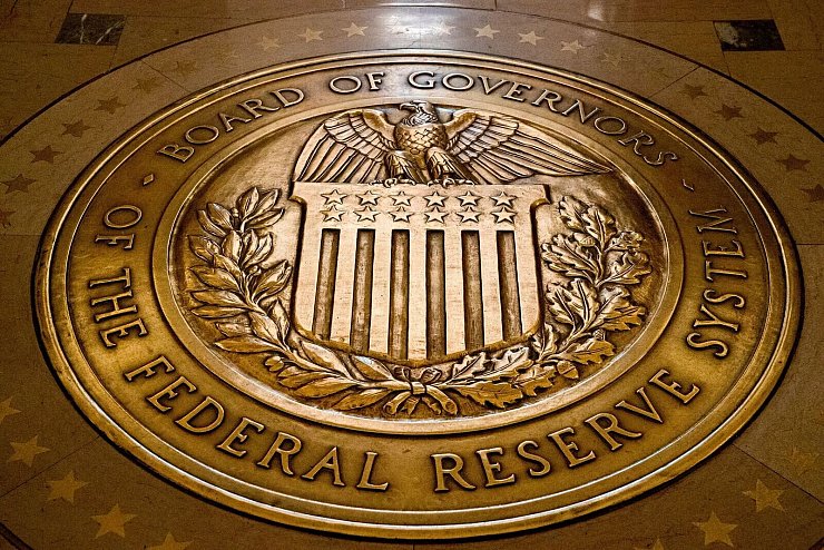 Die Entscheidung der Fed wurde mit Spannung erwartet. (Archivbild) - © Andrew Harnik/AP/dpa