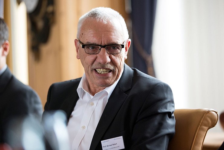 Michael Rotert empfing die erste E-Mail, die Deutschland jemals erreichte. - © -/eco-Verband der Internetwirtschaft e.V. /dpa