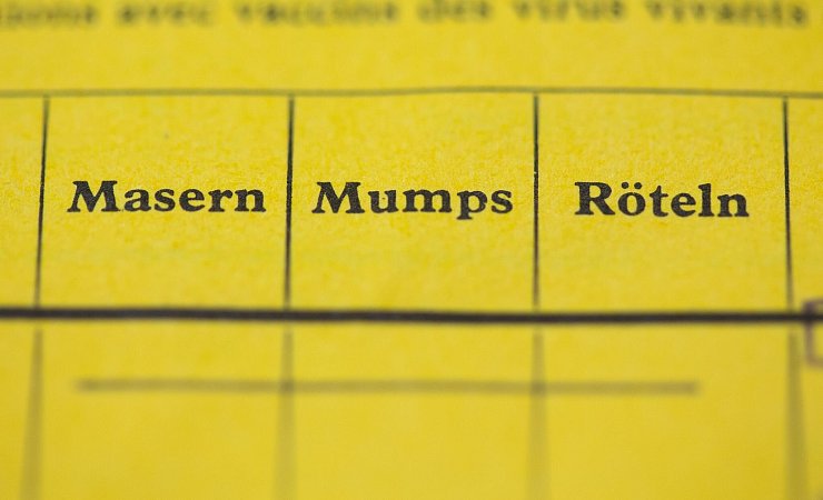 Gegen Masern, Mumps und Röteln gibt es auch Kombi-Impfstoffe. (Symbolbild) - © picture alliance / Lukas Schulze/dpa