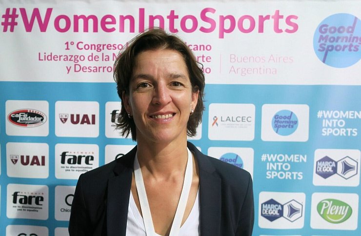 Tatjana Haenni, Sportdirektorin der US-Profiliga, wundert sich über den deutschen Weg. - © picture alliance / dpa