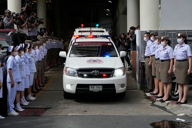 Thailand steht nach dem Tod der Kinder unter Schock. - © Sakchai Lalit/AP