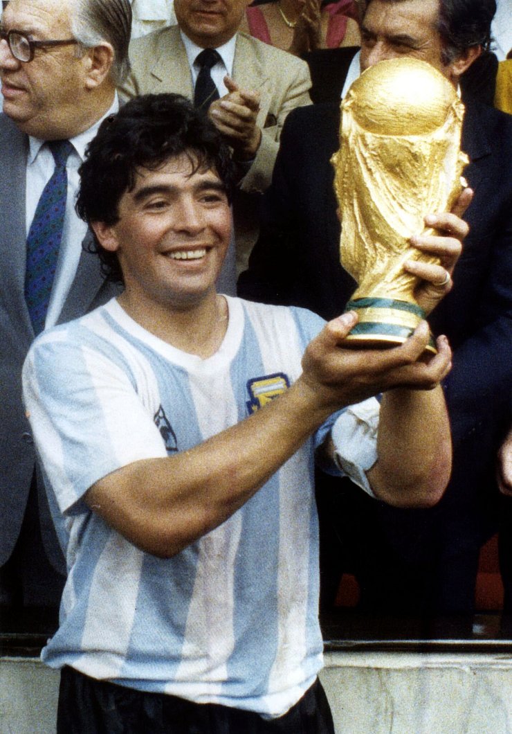 Maradona gewann mit Argentinien die Fußballweltmeisterschaft 1986 in Mexiko. (Archivbild) - © ---/dpa